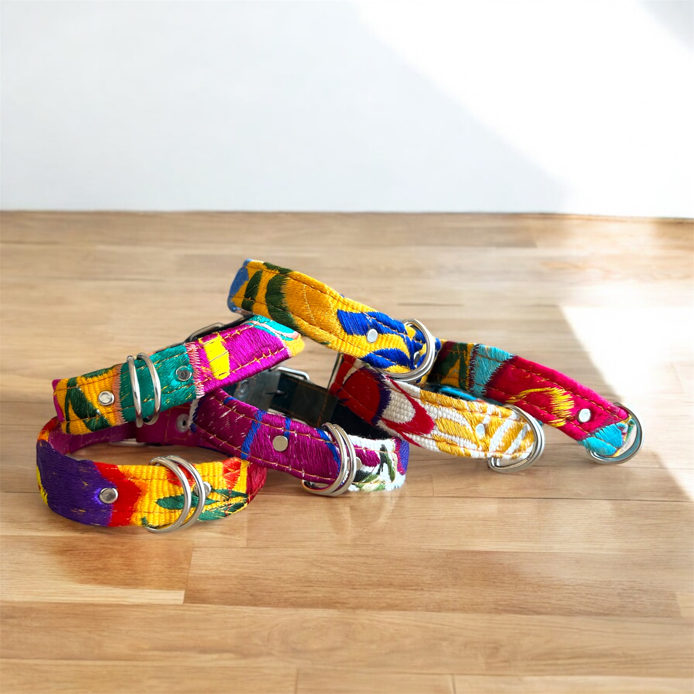 Collier brodé pour chien 35 cm.